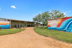 The Janis Bungalow w/Hot tub